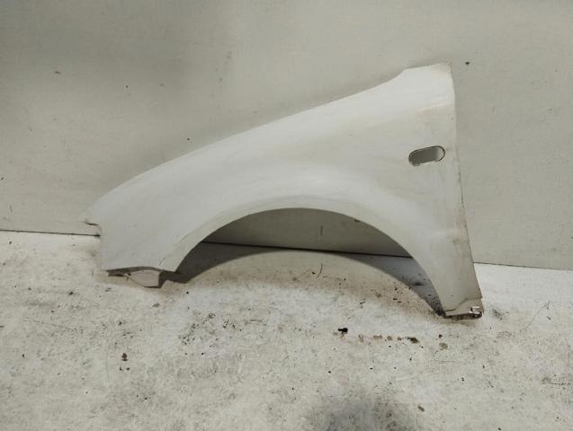 Aleta delantera izquierda para Volkswagen Passat 3B2