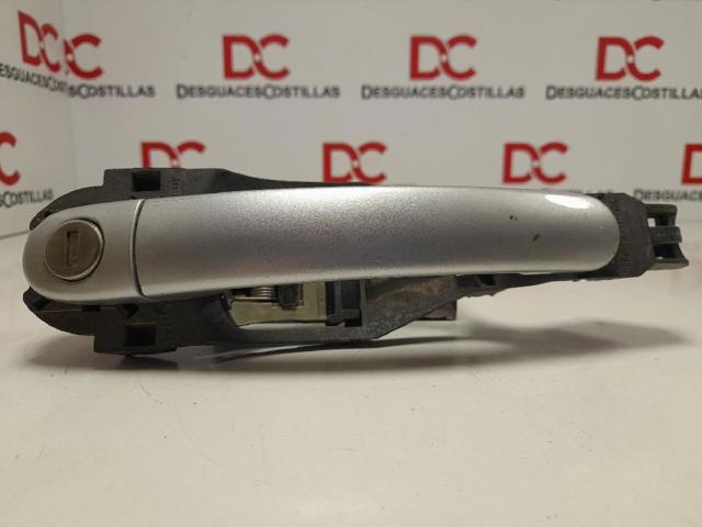 VAG 3B0837885K Soporte de manija exterior de puerta delantera izquierda  en stock Valencia