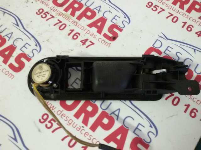VAG 3B0839113 Manija interior de puerta trasera izquierda  en stock Terrassa