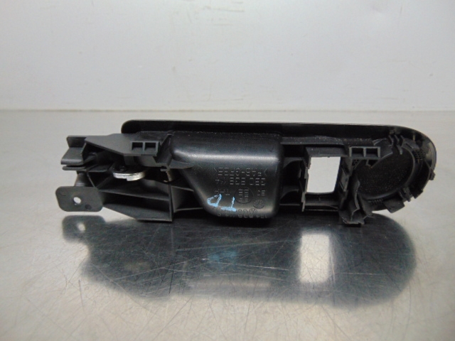 VAG 3B0839114 Manija interior derecha de puerta trasera  comprar en Ponferrada