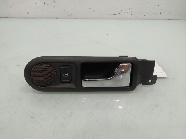 3B0839114 Manija interior derecha de puerta trasera comprar Sevilla