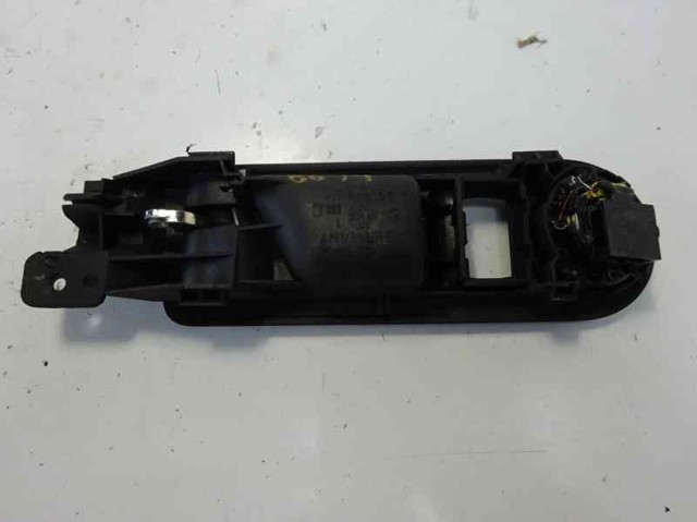 3B0839114 Manija interior derecha de puerta trasera  disponible Burgos