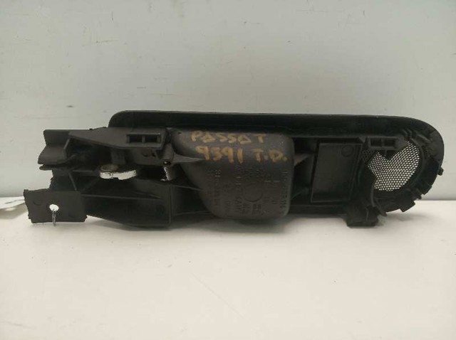 3B0839114 Manija interior derecha de puerta trasera  disponible Utrera