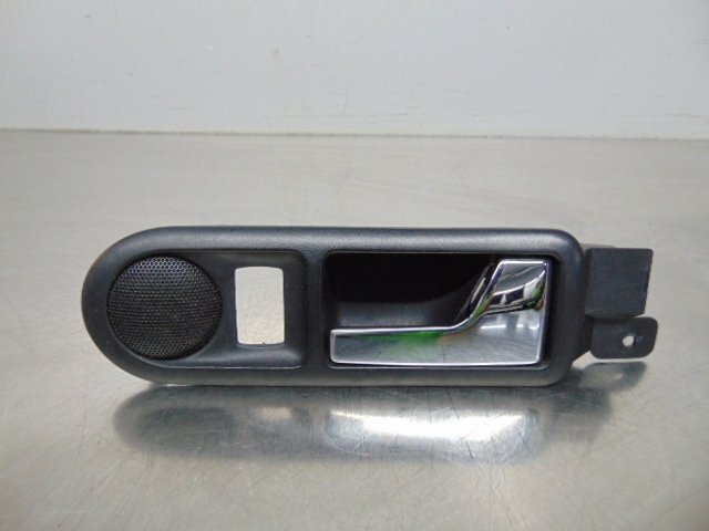 3B0839114 Manija interior derecha de puerta trasera  en stock Castellón