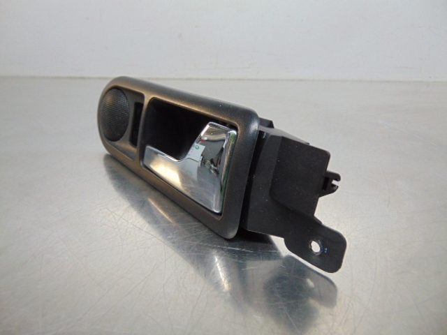 3B0839114 VAG Manija interior derecha de puerta trasera  disponible Ourense