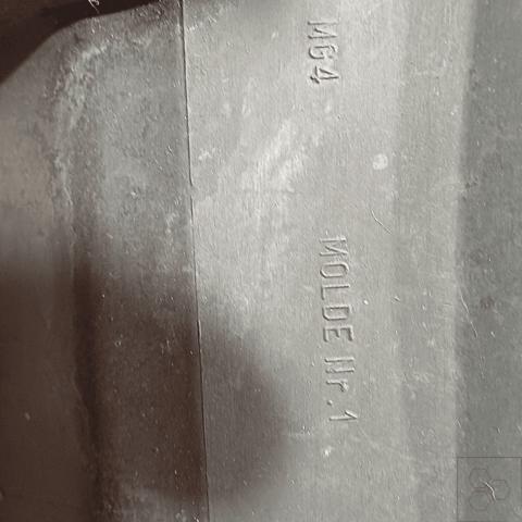 3B0853651L3FZ Parrilla  en stock Castellón