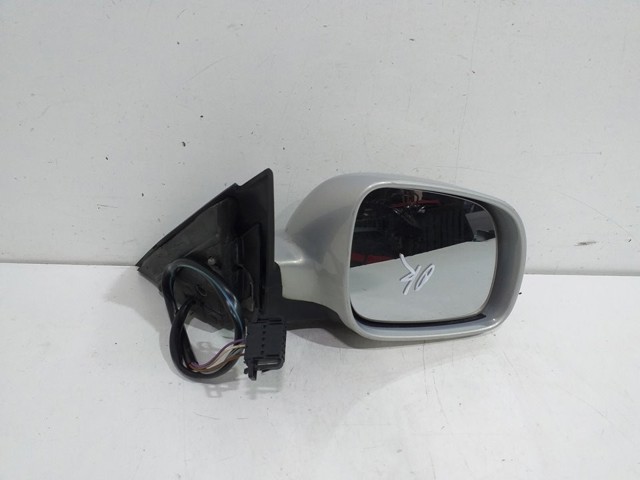 VAG 3B0857538B Cubierta De Espejo Retrovisor Derecho  en stock Salamanca