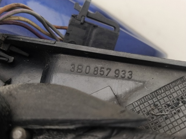 3B0857933 VAG Sellador de espejo para puerta izquierda  comprar en Oviedo