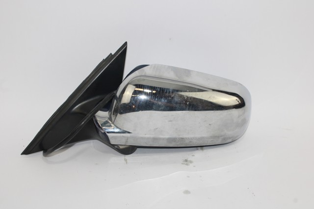 3B0857933 Sellador de espejo para puerta izquierda  disponible Málaga