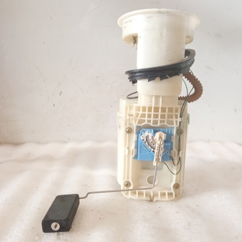 3B0919051C Módulo de bomba de combustible con sensor de nivel de combustible  comprar en Zaragoza