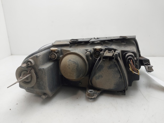 3B0941015AN Faro izquierdo comprar Girona