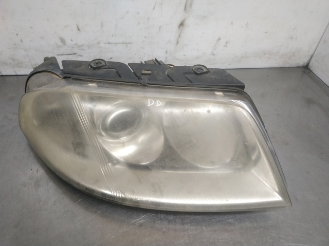 Faro delantero derecho 3B0941016AK VAG