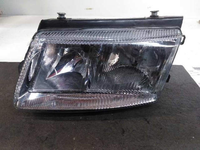 3B0941017K Faro izquierdo  comprar en Pontevedra