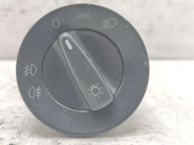 VAG 3B0941531C Interruptor de luces en el tablero  en stock Terrassa