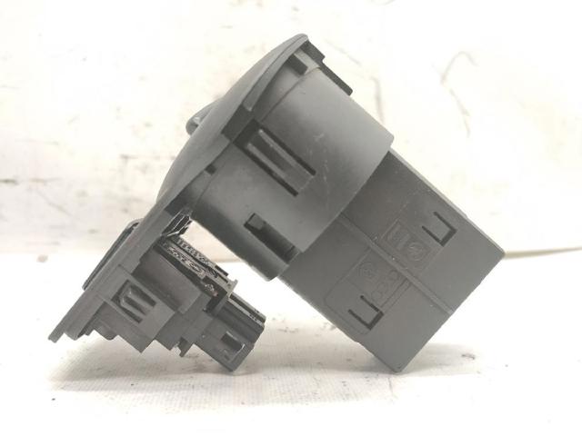 3B0941531C Interruptor de luces en el tablero  disponible Málaga