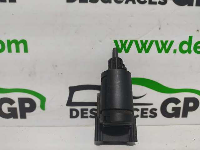 VAG 3B0945511C Interruptor de luz de freno comprar Tarragona