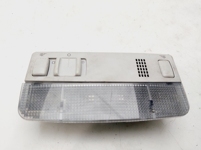 3B0947105C Luz de techo interior (cabina)  en stock Sabadell