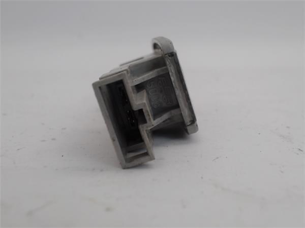 3B0947113 Luz de techo interior (cabina)  disponible Burgos