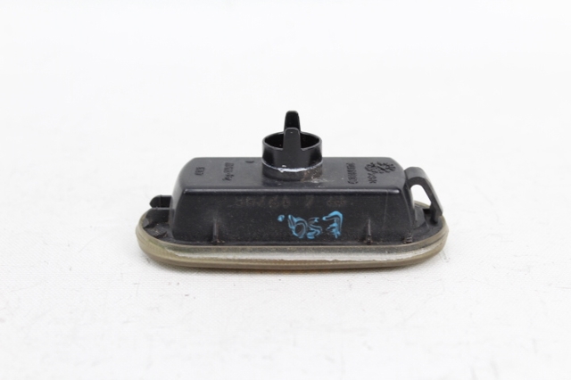 3B0949117C Luz intermitente de guardabarros  en stock Sabadell