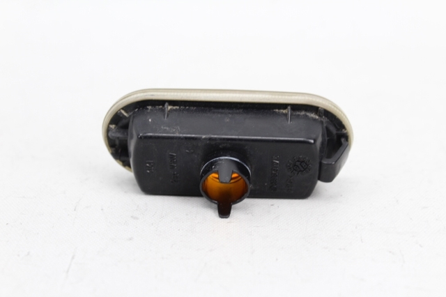 VAG 3B0949117C Luz intermitente de guardabarros  comprar en Murcia