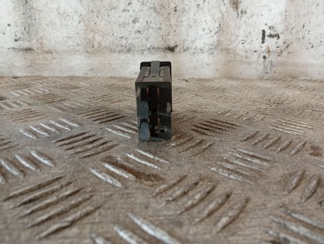 3B0953235D Botón de emergencia  disponible Utrera