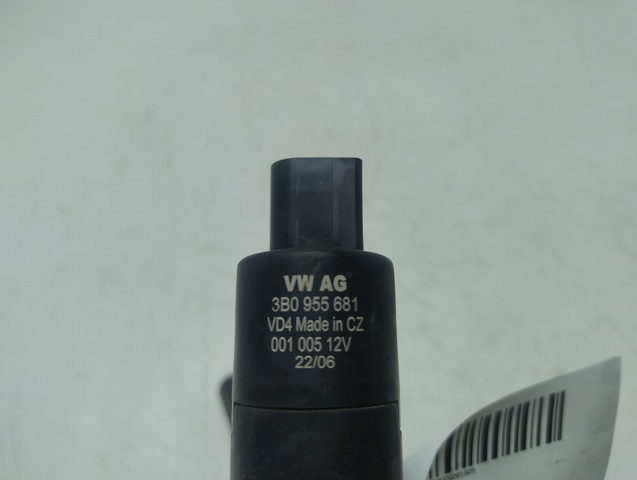 3B0955681 Bomba-motor de lavafaros  comprar en Reus