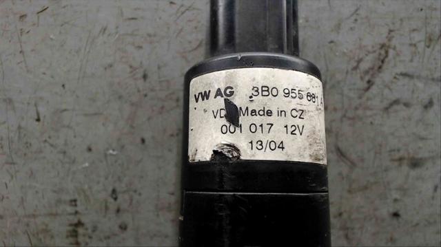 3B0955681 Bomba-motor de lavafaros  comprar en Reus
