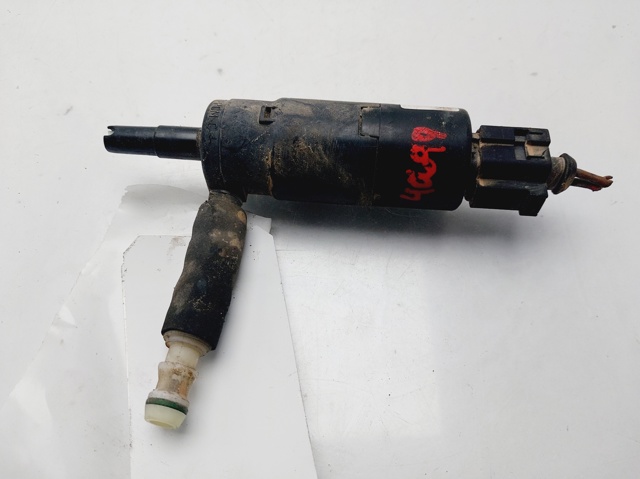 VAG 3B0955681A Bomba-motor de lavafaros  disponible España