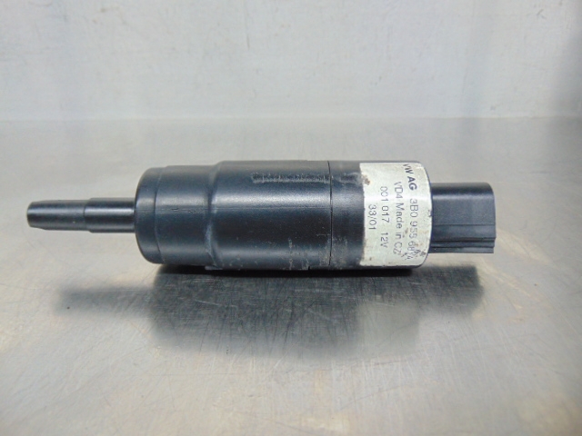 3B0955681A Bomba-motor de lavafaros  en stock Castellón