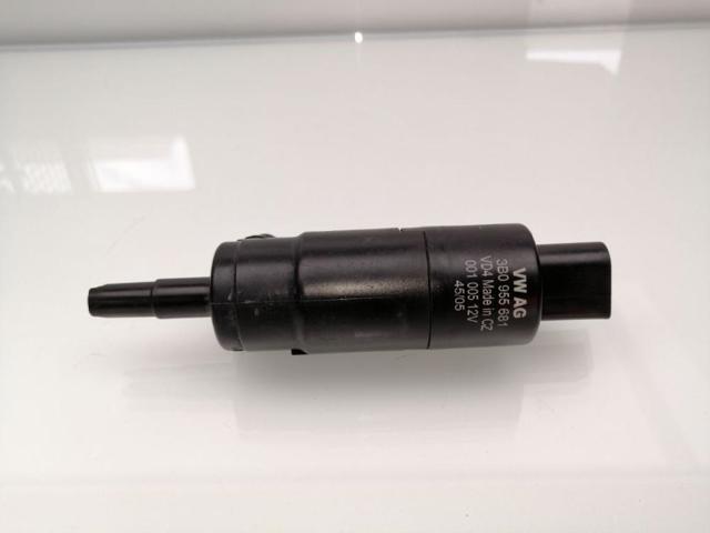 3B0955681A Bomba-motor de lavafaros  disponible Málaga