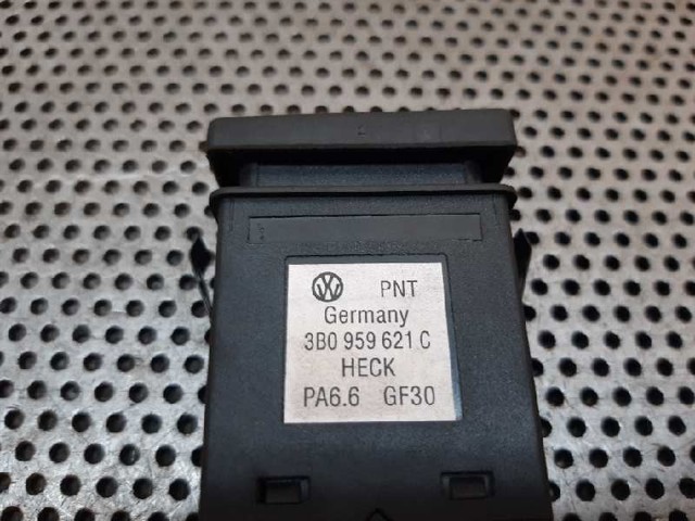 3B0959621C VAG Botón de encendido de la calefacción de la luneta trasera  en stock Córdoba