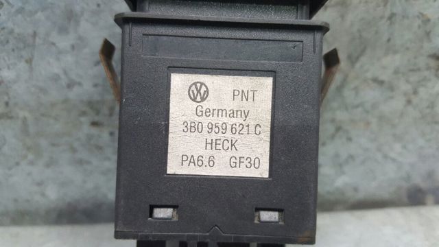 3B0959621C Botón de encendido de la calefacción de la luneta trasera  en stock Granada