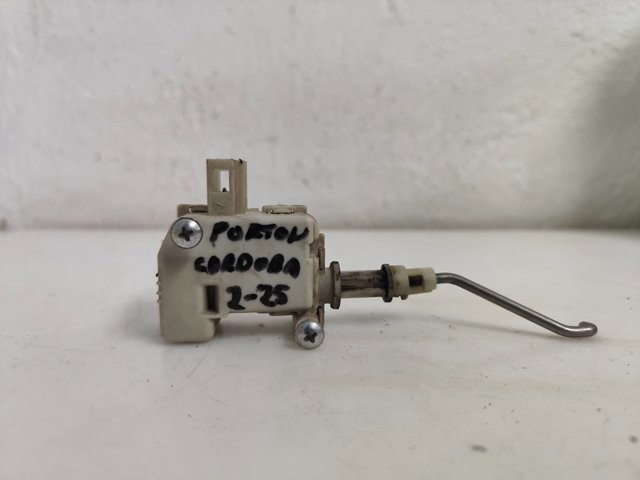 VAG 3B0959781 Motor de apertura/cierre del cierre del maletero (puerta trasera 3/5) comprar Barcelona
