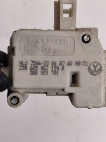 VAG 3B0959781 Motor de apertura/cierre del cierre del maletero (puerta trasera 3/5) comprar Barcelona