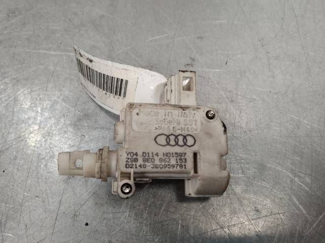 VAG 3B0959781 Motor de apertura/cierre del cierre del maletero (puerta trasera 3/5) comprar Barcelona