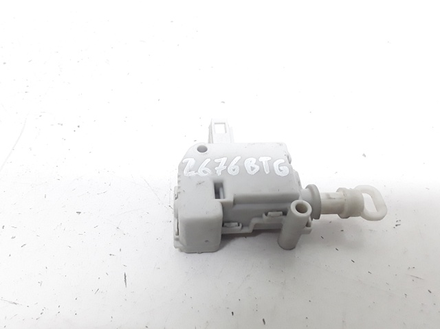 VAG 3B0959781B Motor de apertura/cierre del cierre del maletero (puerta trasera 3/5)  disponible Valladolid