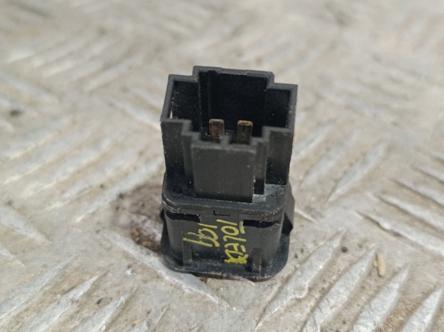 3B0959833A Botón de apertura de la tapa del depósito de combustible  comprar en Zaragoza