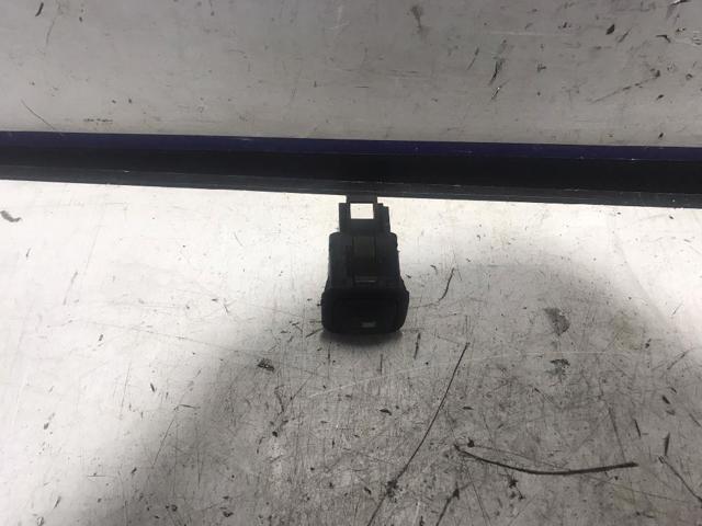 VAG 3B0959833A Botón de apertura de la tapa del depósito de combustible  comprar en Ponferrada