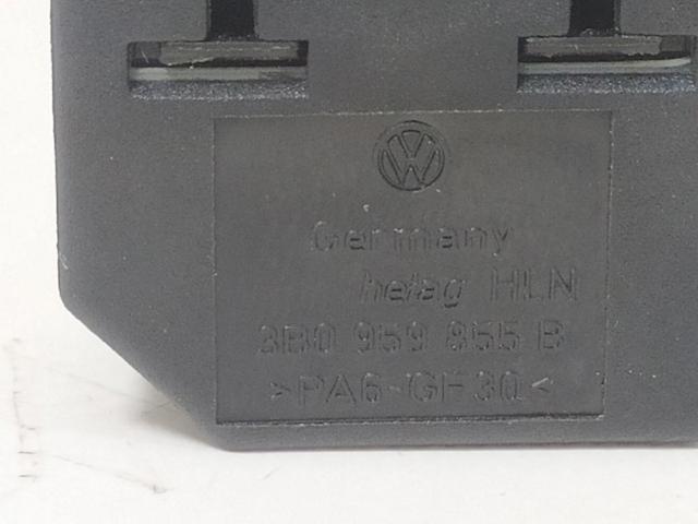 3B0959855B Botón de encendido del motor del elevalunas trasero  disponible Málaga