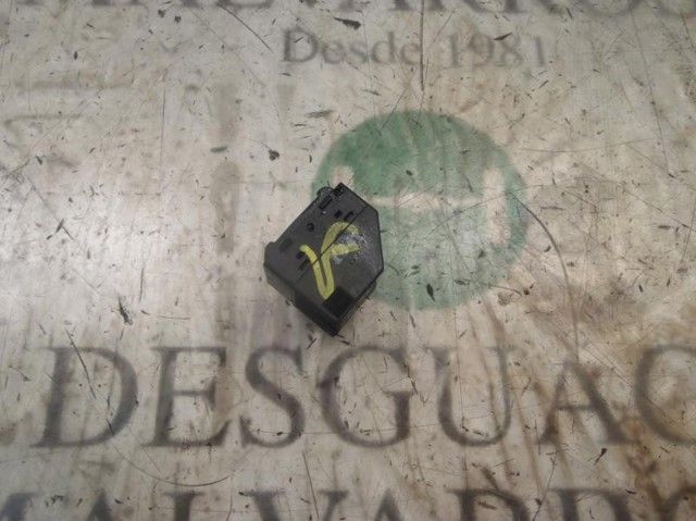 VAG 3B0959855B01C Botón de encendido del motor del elevalunas trasero  comprar en Albacete