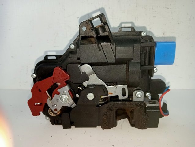 3B1837015AR Cerradura  en stock Sabadell