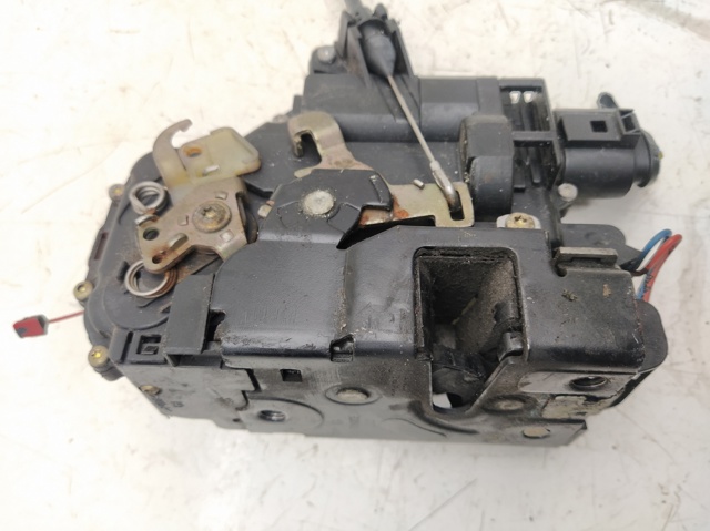 3B1837015Q VAG Cerradura de puerta delantera izquierda  disponible Vigo