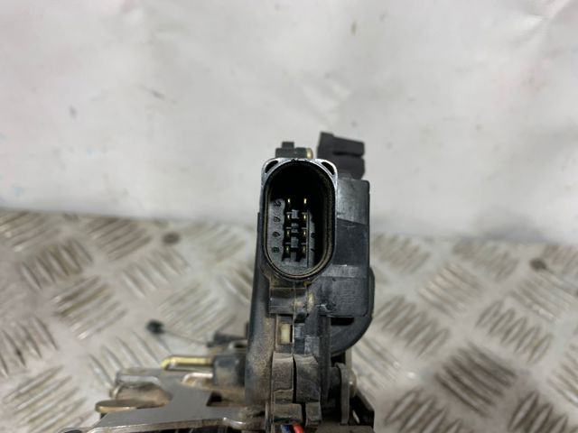 VAG 3B1837016 Cerradura de puerta delantera derecha  en stock Valencia