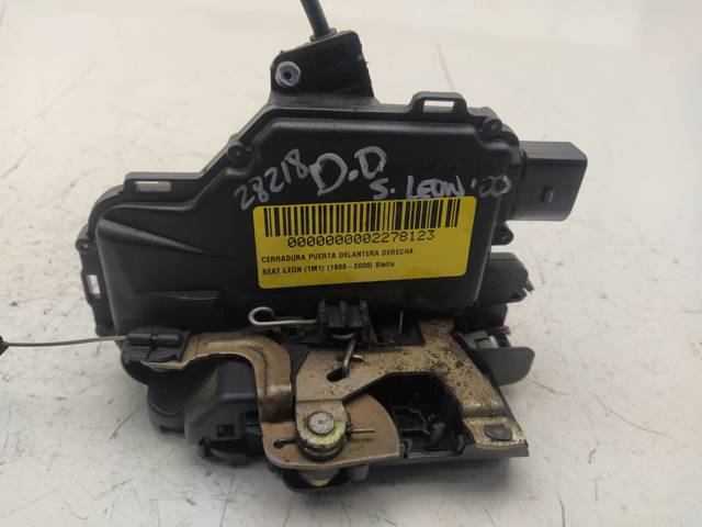 VAG 3B1837016A Cerradura de puerta delantera derecha comprar Tarragona
