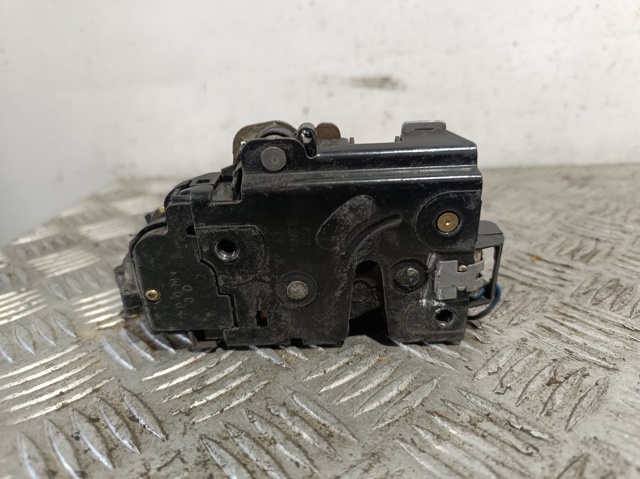 3B1837016AD Cerradura de puerta delantera derecha  comprar en Pontevedra