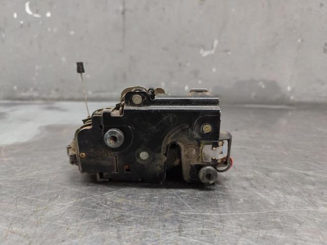 3B1837016AD Cerradura de puerta delantera derecha  en stock Sabadell