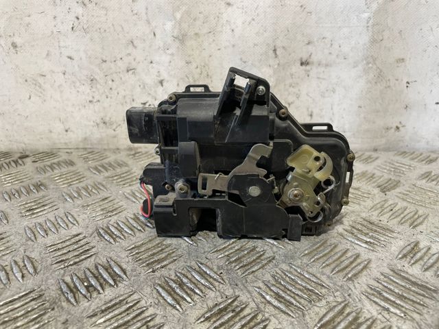 3B1837016AD Cerradura de puerta delantera derecha  comprar en Reus