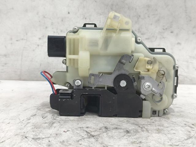 VAG 3B1837016CA Cerradura de puerta delantera derecha  comprar en Ponferrada