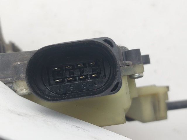 3B1837016CA VAG Cerradura de puerta delantera derecha  comprar en Oviedo