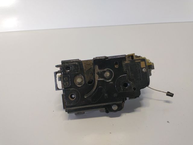 VAG 3B1837016CA Cerradura de puerta delantera derecha  comprar en Ponferrada